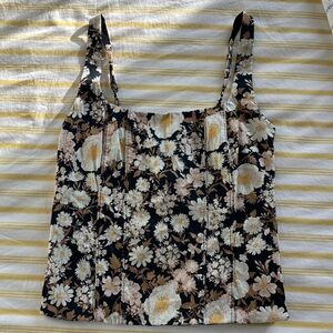 Abercrombie Floral Black and Cream Women's Top